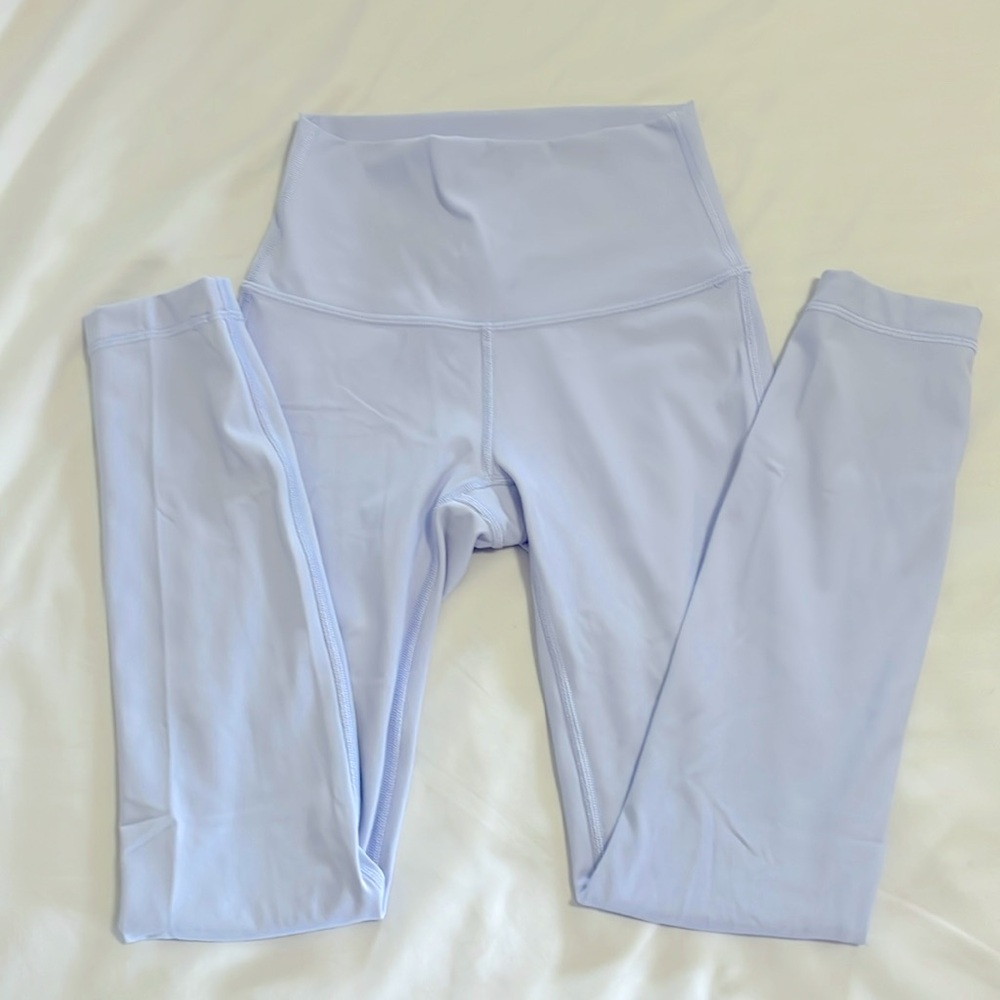 Periwinkle Lululemon leggings, full length size 2, like new, barely worn